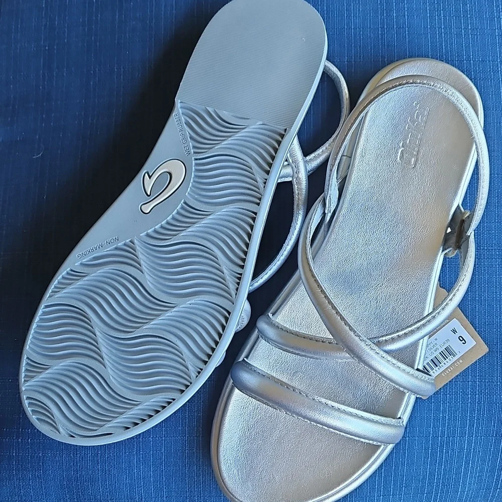 OluKai Tiare Leather Strappy Slingback Sandals In Silver Sz 10, EU 40